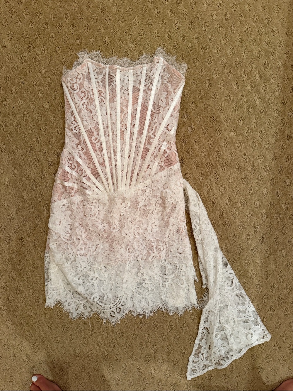 NWT Bella Barnett Mini White Lace Corset  Strapless Dress